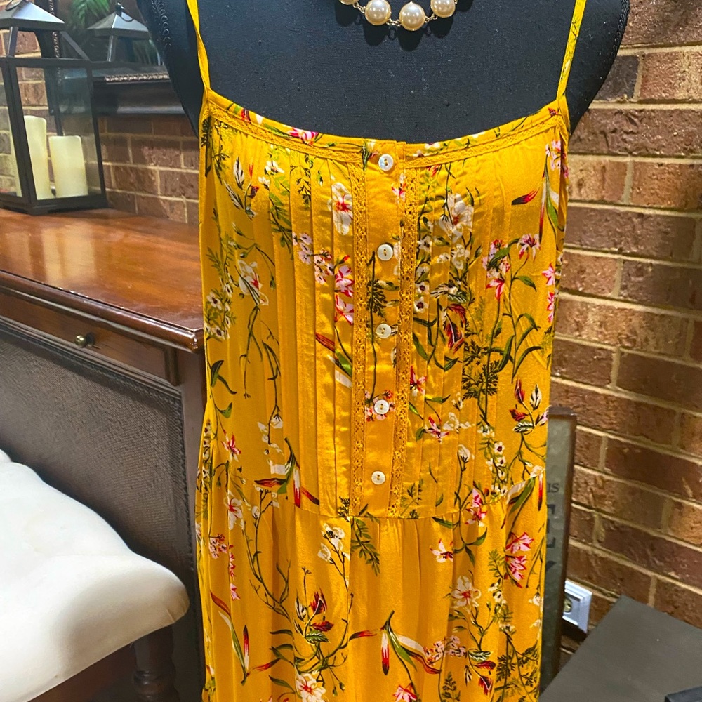 Dress - Picture 4 of 7